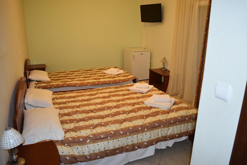 Pension Konstantinoupolis Bed & Breakfast Asprovalta Exterior photo