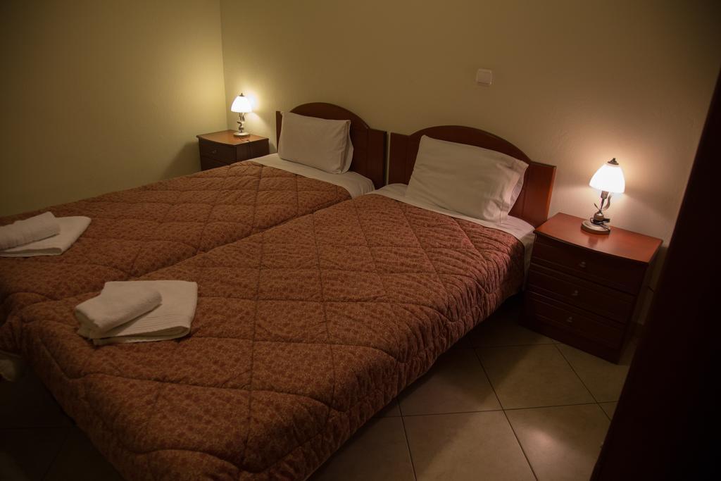 Pension Konstantinoupolis Bed & Breakfast Asprovalta Exterior photo