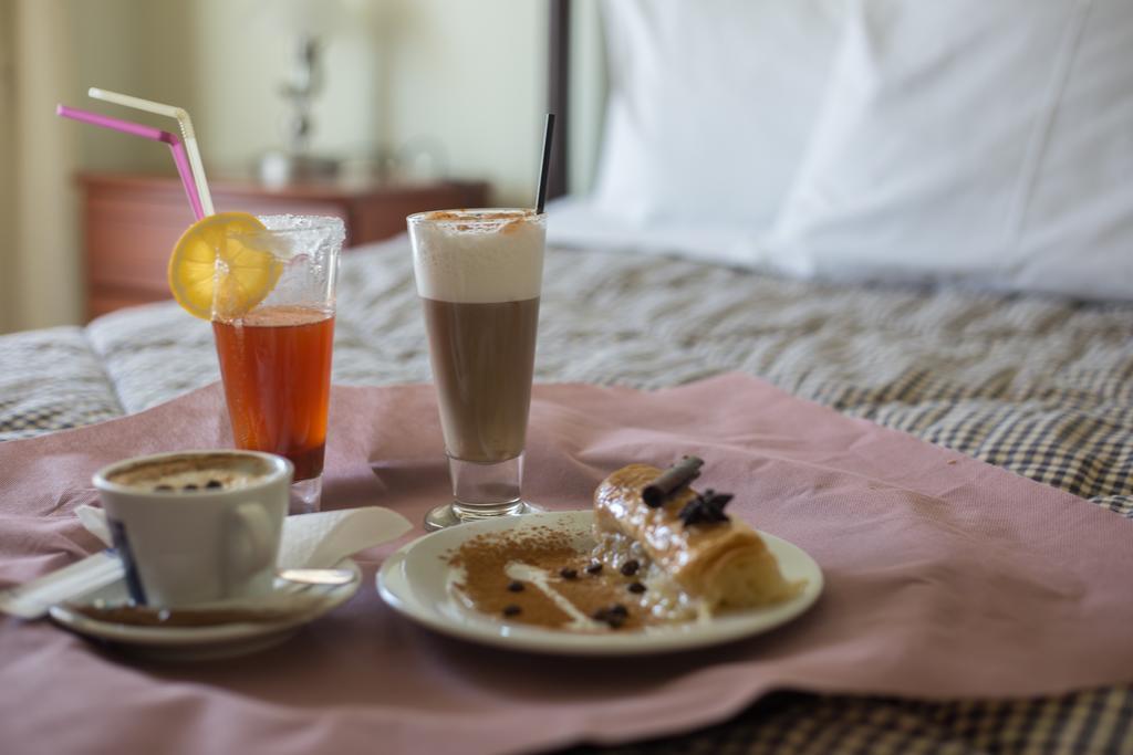 Pension Konstantinoupolis Bed & Breakfast Asprovalta Exterior photo